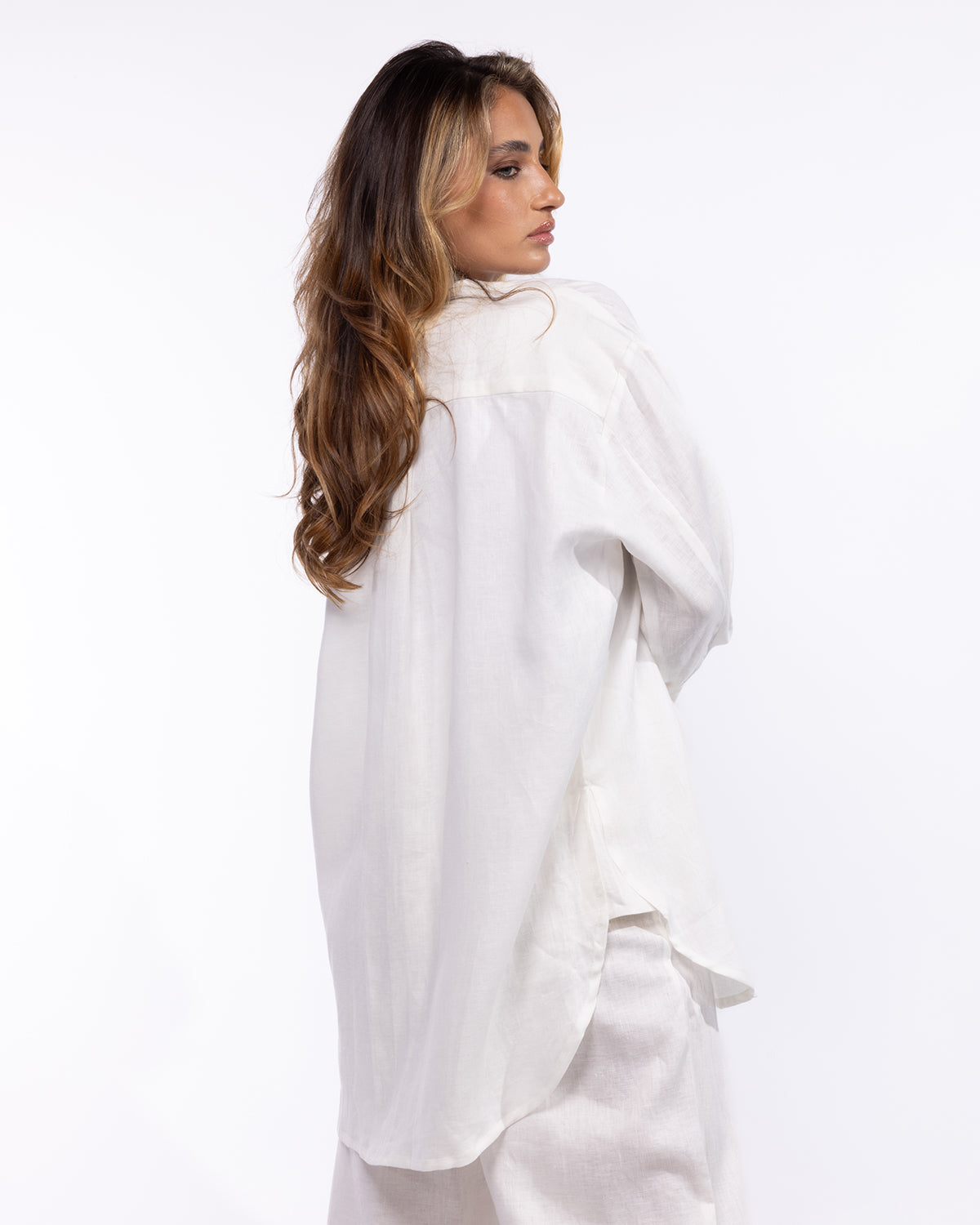 Kaira Shirt - The Perfect White